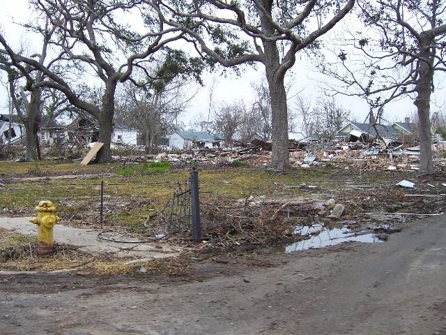 coast_post_katrina_005.JPG - Pass Christian - Remains of a home along Scenic Blvd