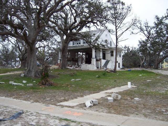 coast_post_katrina_105.JPG - Biloxi - Once stately home.