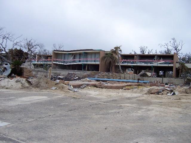 coast_post_katrina_139.JPG - Biloxi - More of the Broadwater / President hotel property.