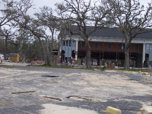 coast_post_katrina_169.JPG - Gulfport - Bradford O'Keefe Funeral Home