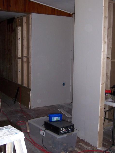 house29.JPG - The beginnings of walls again