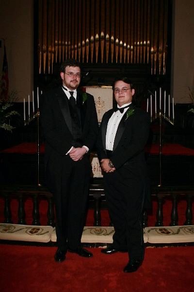 kevin_megan004.JPG - Kevin and Groomsman Clayton